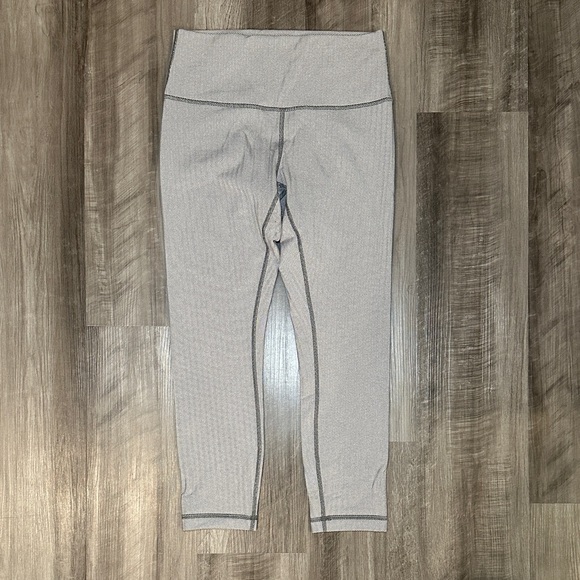 Lululemon Chevron Performance Leggings - 8 - Picture 1 of 5